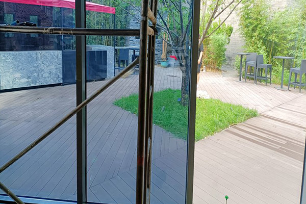 廣州建筑玻璃貼膜三大類型，該如何清洗？
